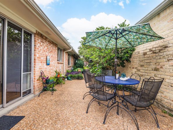 14110 Woodnook Drive, Houston TX 77077