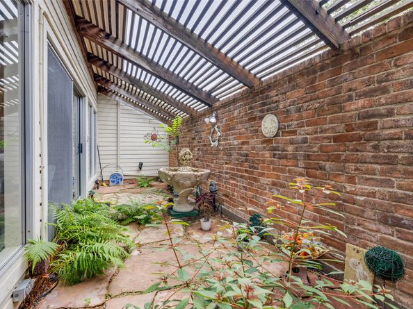 14110 Woodnook Drive, Houston TX 77077