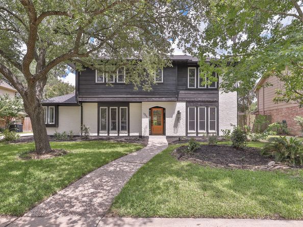 1711 Mossy Stone Drive, Houston TX 77077