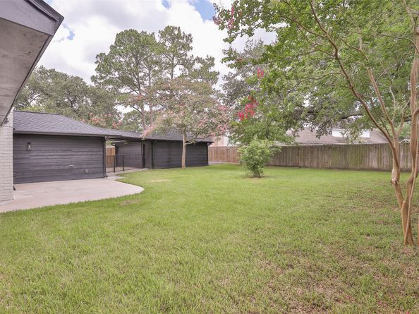 1711 Mossy Stone Drive, Houston TX 77077