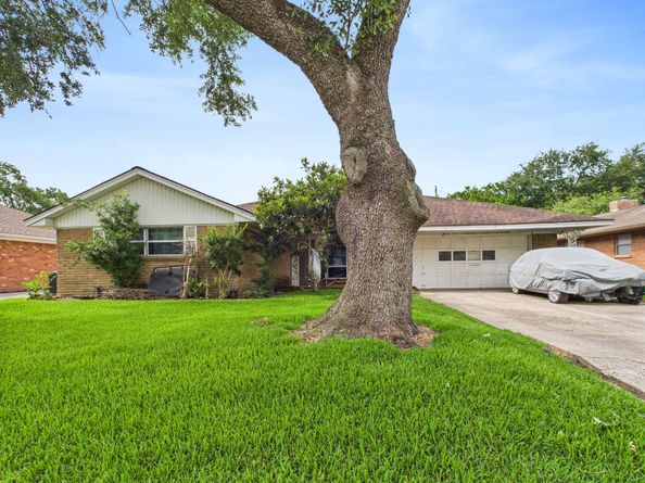 8206 Dillon Street, Houston TX 77061