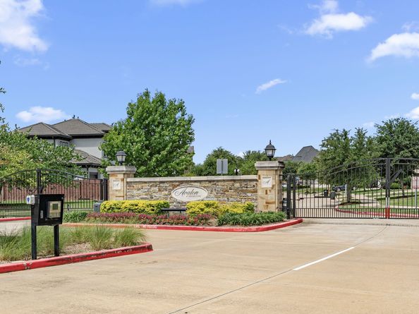 6407 Caparra Rock Lane, Sugar Land TX 77479