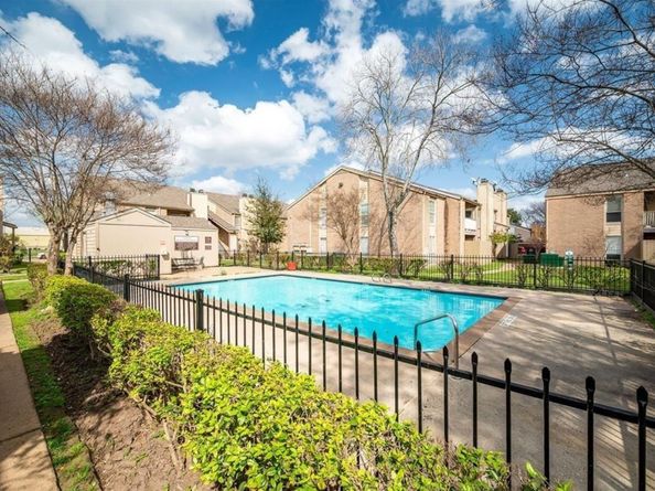 10211 Sugar Branch Drive 426, Houston TX 77036
