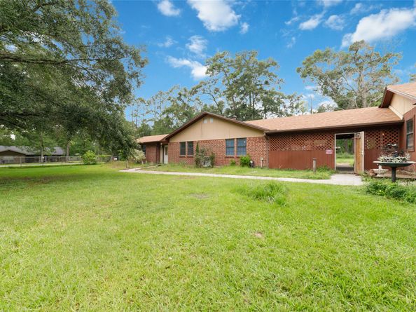 22951 Oak Shadows Place, New Caney TX 77357