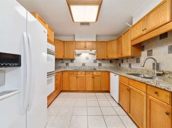 22951 Oak Shadows Place, New Caney TX 77357