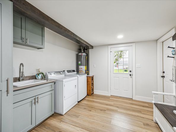 1926 Mapleton Drive, Houston TX 77043