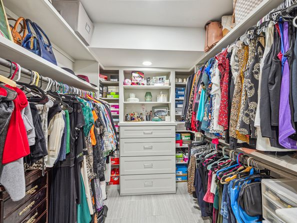 1926 Mapleton Drive, Houston TX 77043