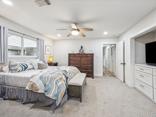 1926 Mapleton Drive, Houston TX 77043