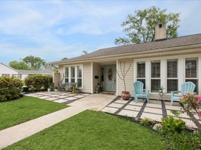 1926 Mapleton Drive, Houston TX 77043