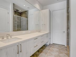 1211 Caroline Street 906, Houston TX 77002