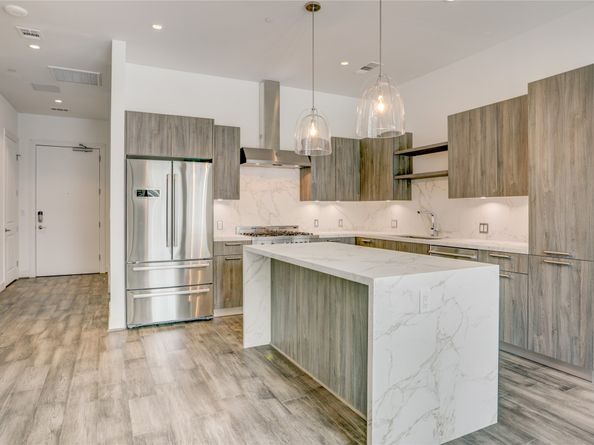 1211 Caroline Street 906, Houston TX 77002