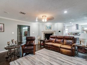 9818 Emnora Lane, Houston TX 77080