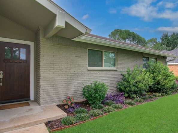 9818 Emnora Lane, Houston TX 77080