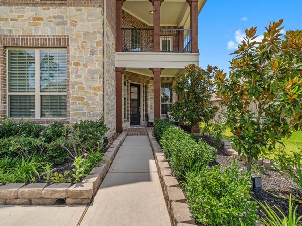 32052 Autumn Orchard Lane, Conroe TX 77385