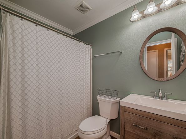 10106 Hollyvine Lane, Houston TX 77089