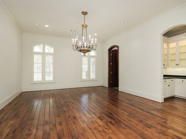 764 Kuhlman Road, Hunters Creek Village TX 77024