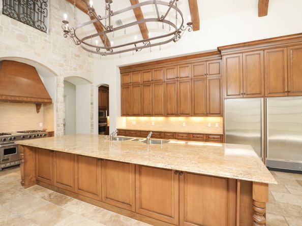 764 Kuhlman Road, Hunters Creek Village TX 77024