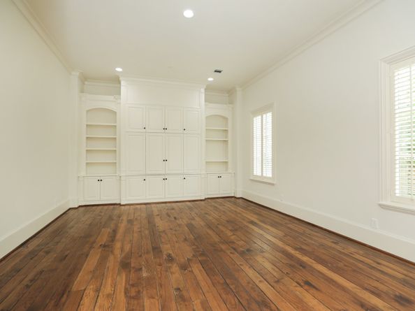 764 Kuhlman Road, Hunters Creek Village TX 77024