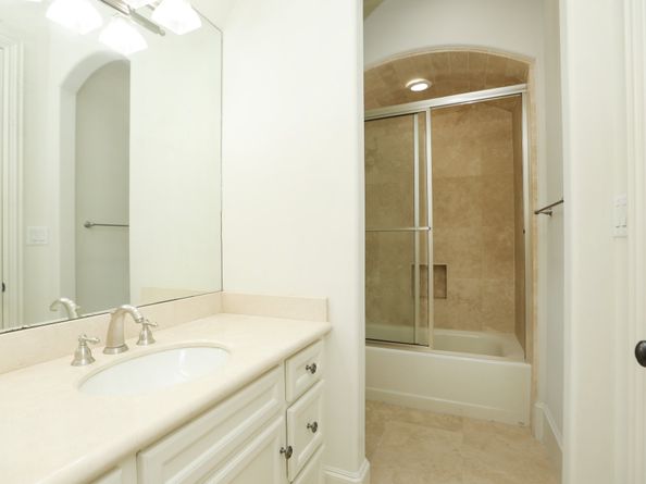 764 Kuhlman Road, Hunters Creek Village TX 77024