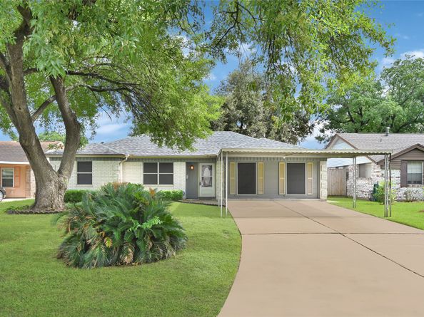 619 Rocky Mountain Drive, Houston TX 77037