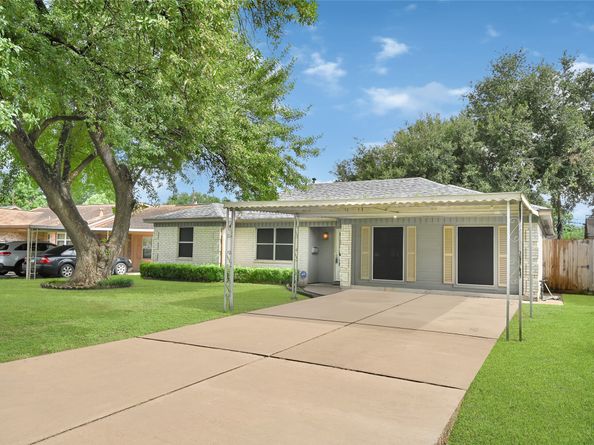 619 Rocky Mountain Drive, Houston TX 77037