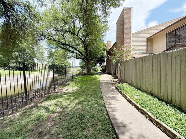 10912 Gulf Freeway 68, Houston TX 77034
