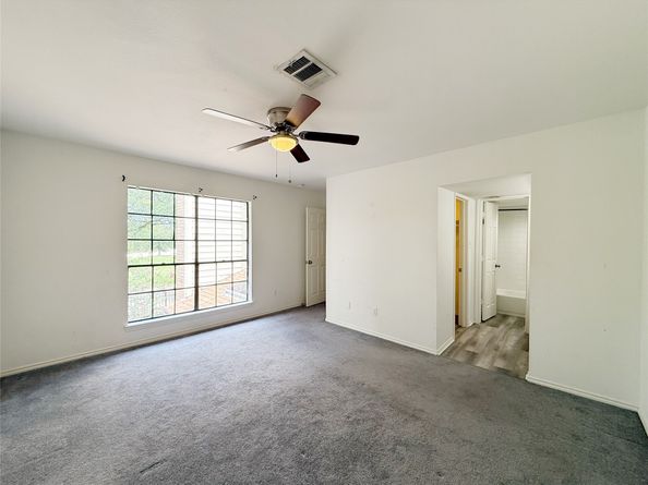 10912 Gulf Freeway 68, Houston TX 77034