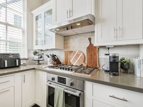 4041 LEELAND Street, Houston TX 77023