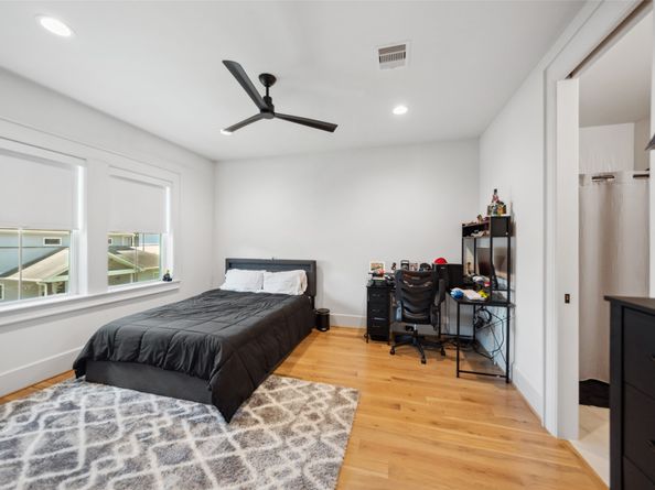 1221 Lamonte Lane, Houston TX 77018