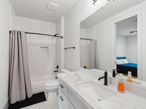 1221 Lamonte Lane, Houston TX 77018