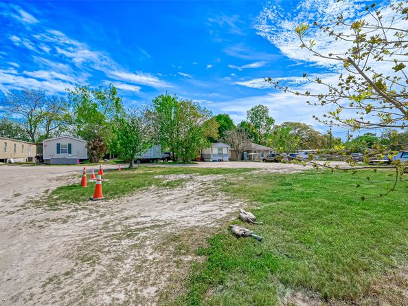 511 Gulf Bank Road 5, Houston TX 77037