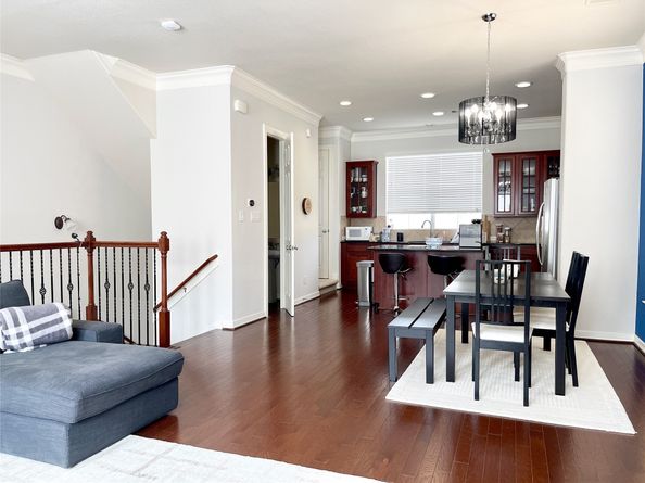 3207 Clearview Circle, Houston TX 77025