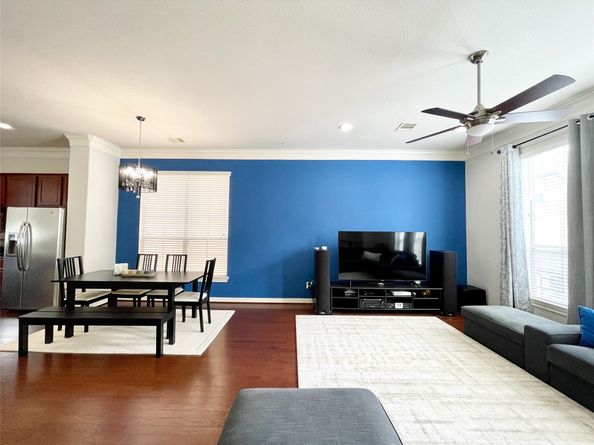 3207 Clearview Circle, Houston TX 77025