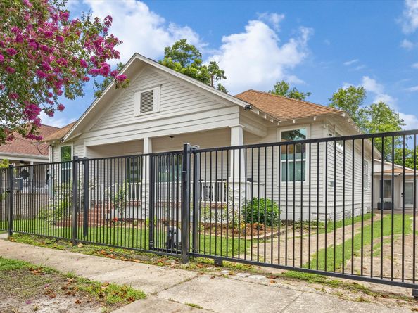 1918 Chapman Street, Houston TX 77009