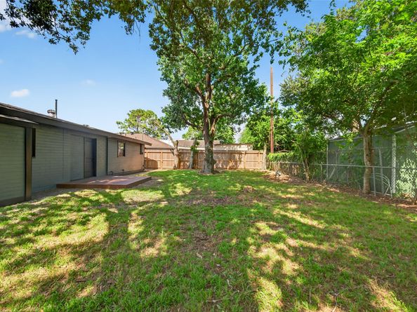 4310 Jorns Street, Houston TX 77045