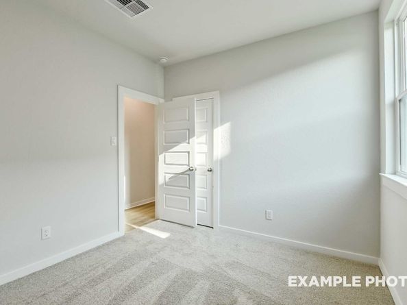 124 W Canopy Crossing Circle, Conroe TX 77301
