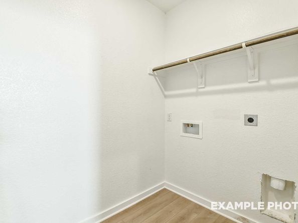 124 W Canopy Crossing Circle, Conroe TX 77301