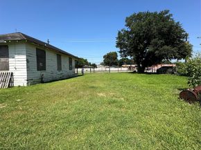 10809 Telephone Road, Houston TX 77075