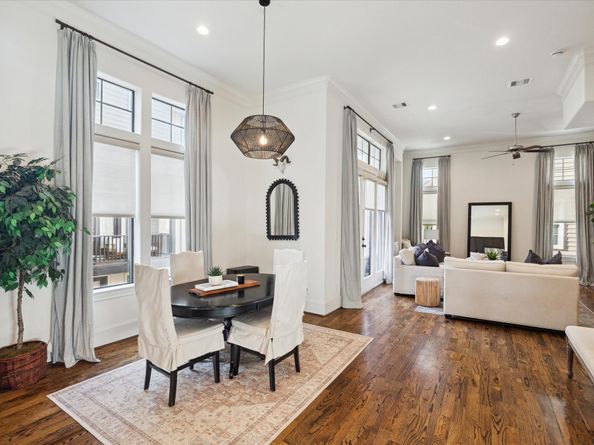 3225 Maxroy Street, Houston TX 77008