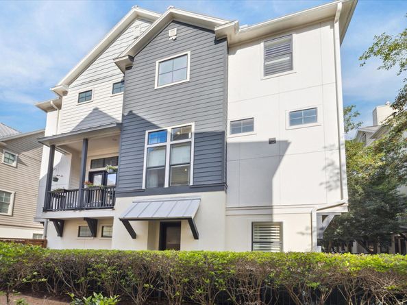 3225 Maxroy Street, Houston TX 77008