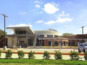 8427 Westview Drive, Spring Valley Village TX 77055