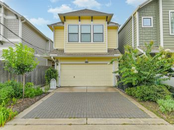 5228 Darling Street