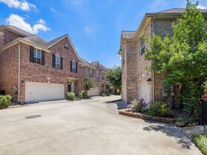 2603 W Lane Drive E, Houston TX 77027