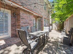 2603 W Lane Drive E, Houston TX 77027