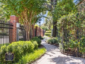 2603 W Lane Drive E, Houston TX 77027