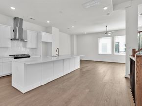 806 Fisher Street C, Houston TX 77018