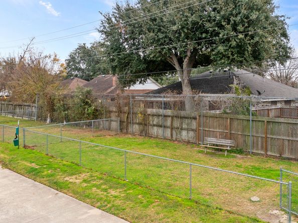 260 El Dorado Boulevard 608, Houston TX 77598