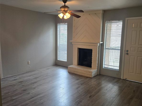 2100 Wilcrest Drive 226, Houston TX 77042