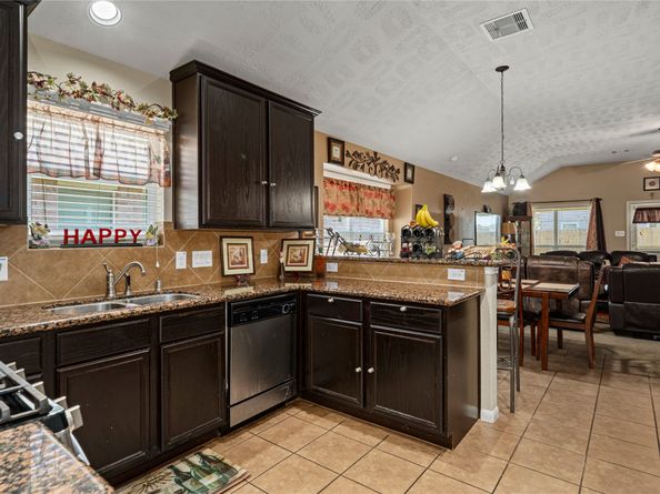 6446 Capridge Drive, Houston TX 77048