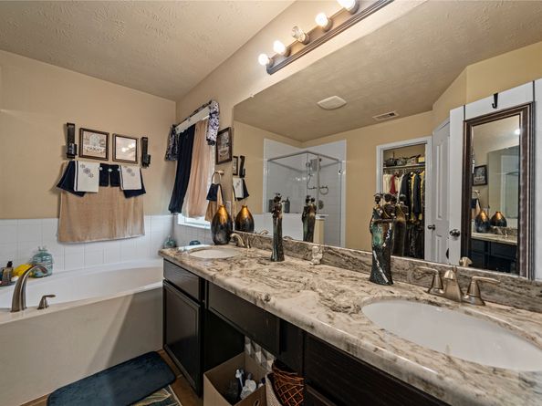 6446 Capridge Drive, Houston TX 77048